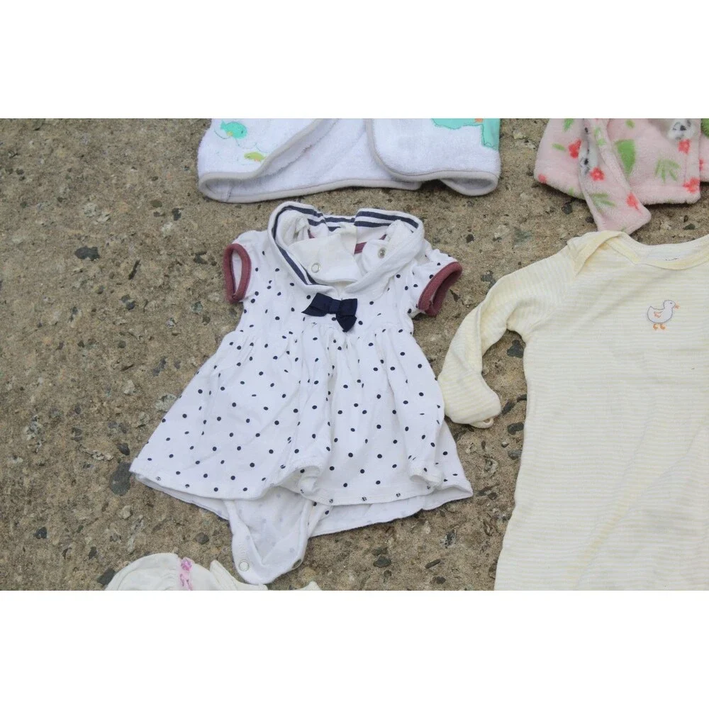 Lot of 27 pcs Baby Girl Clothes 3M, 0-3M Outfits Sleepers CUTE FALL Wardrobe